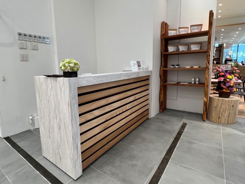 オーダー家具：フロントカウンター